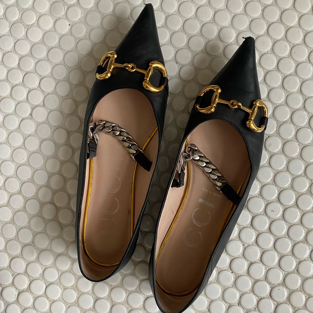 Gucci ballet flats with chain and horsebit.  Size 40